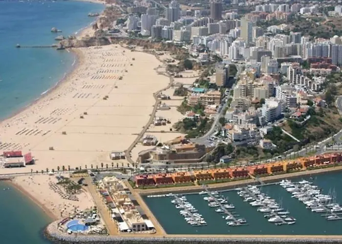 Rocha Tower 12c 波尔蒂芒