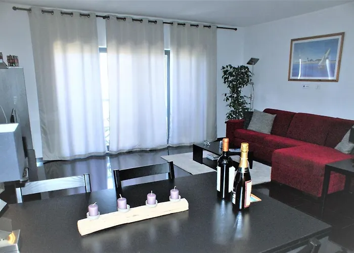 Rocha Tower 12c 波尔蒂芒