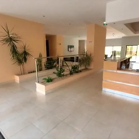 דירה Rocha Tower 12c *